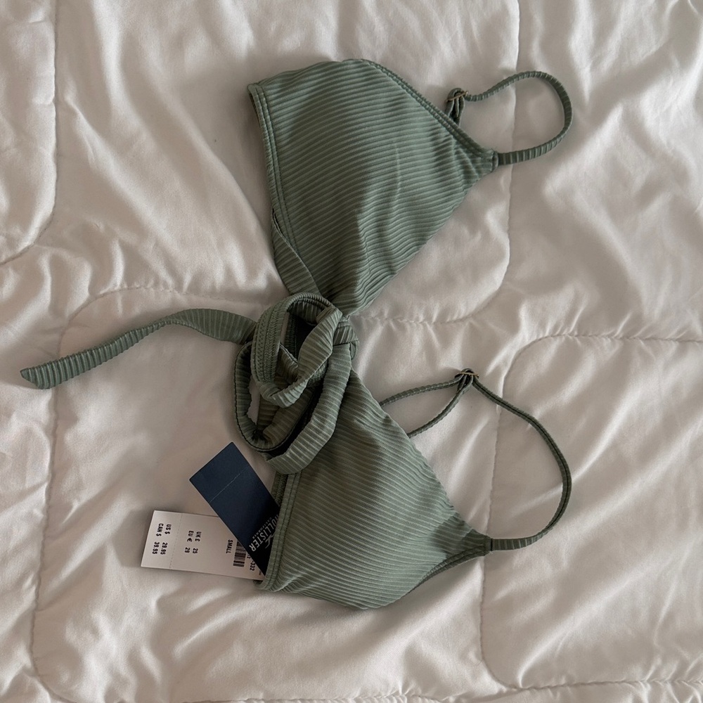 Hollister Sage Green Ribbed Triangle Bikini Top